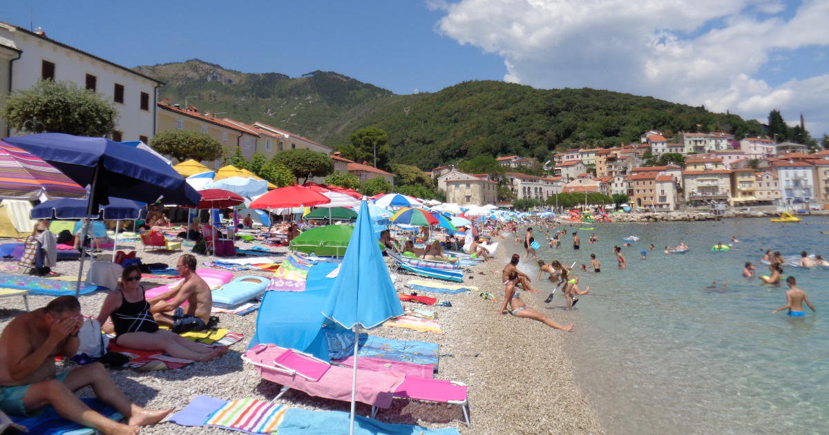 ljudi na plaži